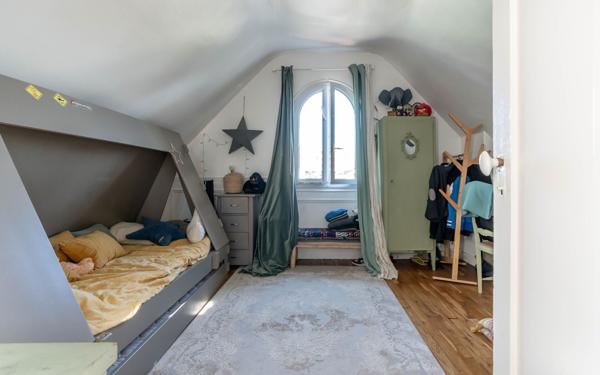 Maison à vendre    6 pièces • 160,93 m2 Joinville-le-Pont