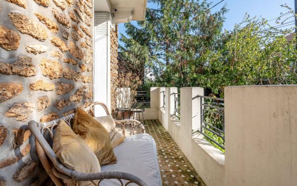 Maison à vendre    6 pièces • 160,93 m2 Joinville-le-Pont