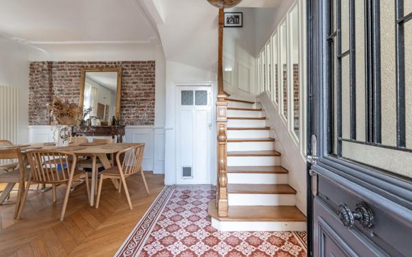 Maison à vendre    6 pièces • 160,93 m2 Joinville-le-Pont