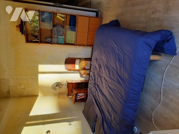 Appartement étage 5/9 de 116,38 m2 avec ascenseur et deux caves au sous-sol.