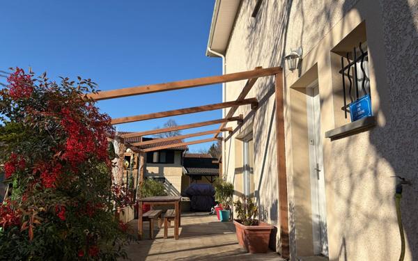 Appartement à vendre    5 pièces •  Meyssiès