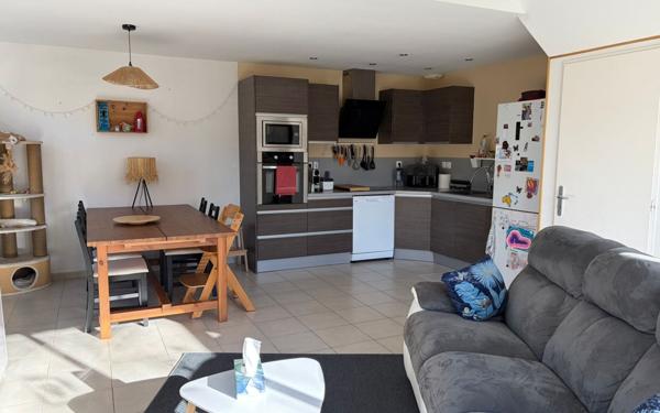 Appartement à vendre    5 pièces •  Meyssiès