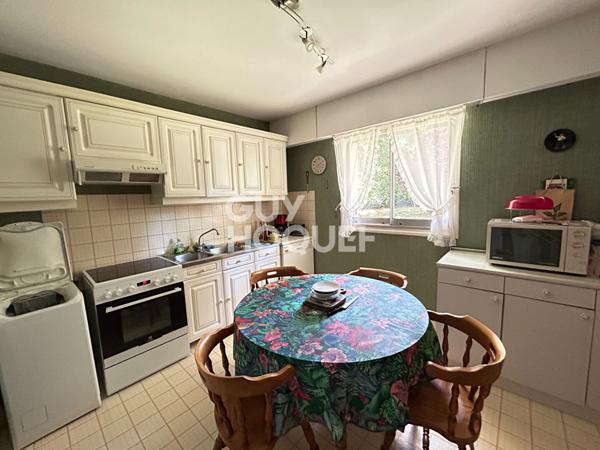 À vendre à COMPIÈGNE (60200), appartement d'environ 102,39 m².