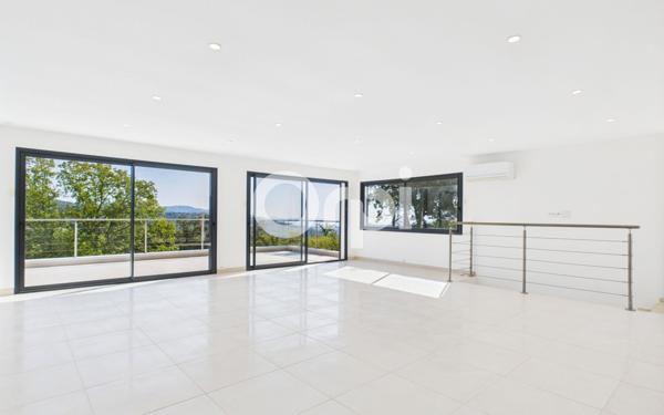 Maison à vendre    4 pièces • 124 m2 Les Adrets-de-l'Estérel