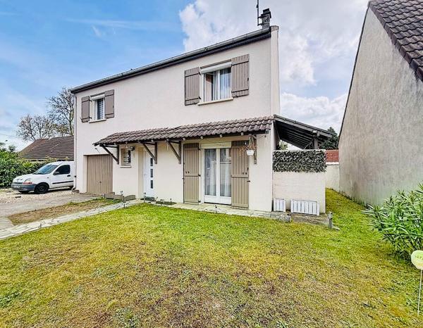 Maison indépendante 4chambres, proche des commodités et écoles