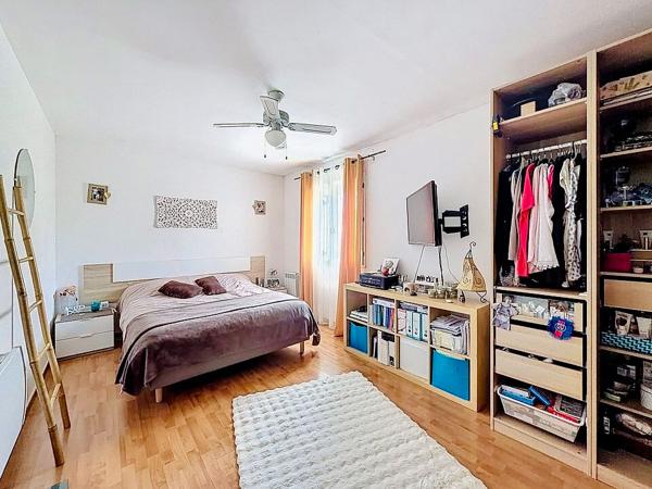 Maison indépendante 4chambres, proche des commodités et écoles