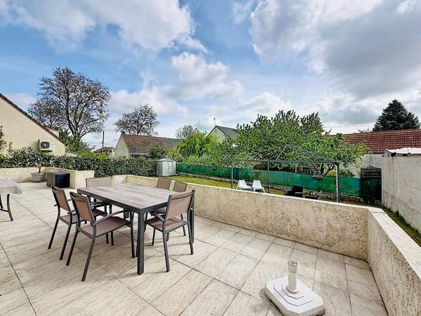 Maison indépendante 4chambres, proche des commodités et écoles