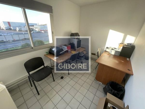 Local d'activites 1010 m² à vendre THOUAR-SUR-LOIRE (réf : 44.019064)