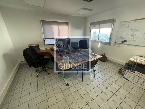 Local d'activites 1010 m² à vendre THOUAR-SUR-LOIRE (réf : 44.019064)
