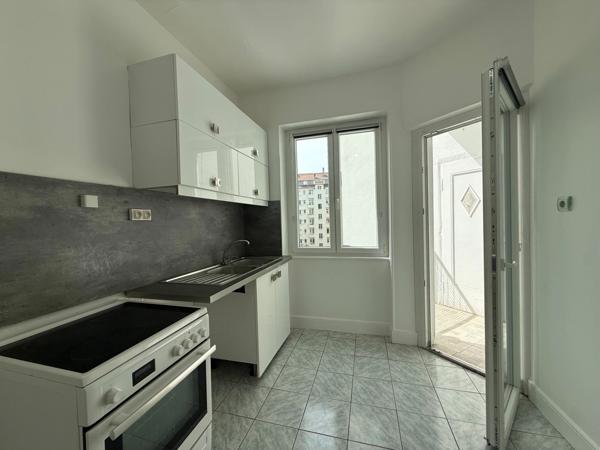 Appartement à vendre 3 pièces, deux balcons, STRASBOURG (67)