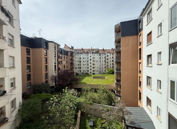 Appartement à vendre 3 pièces, deux balcons, STRASBOURG (67)