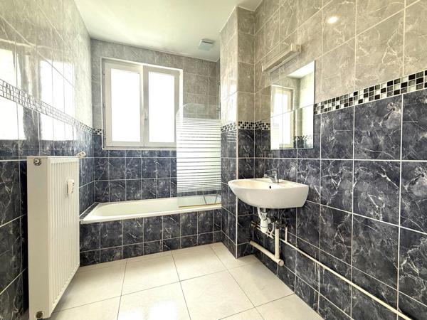 Appartement à vendre 3 pièces, deux balcons, STRASBOURG (67)