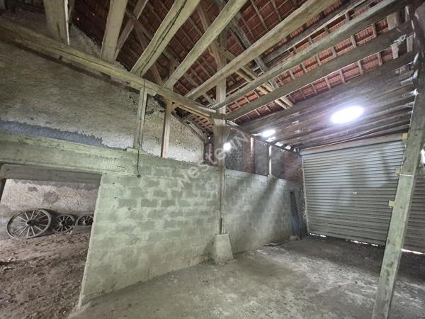 ENSEMBLE IMMOBILIER À VOCATION PROFESSIONNELLE 200 M² AVEC MAISON HABITABLE ? BARONVILLE