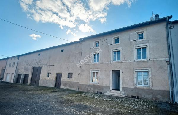 ENSEMBLE IMMOBILIER À VOCATION PROFESSIONNELLE 200 M² AVEC MAISON HABITABLE ? BARONVILLE