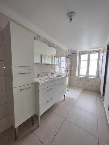ENSEMBLE IMMOBILIER À VOCATION PROFESSIONNELLE 200 M² AVEC MAISON HABITABLE ? BARONVILLE