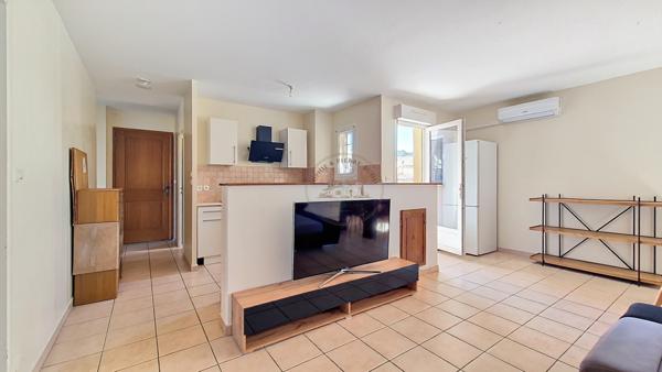 Cheval-Blanc (84460) APPARTEMENT T4