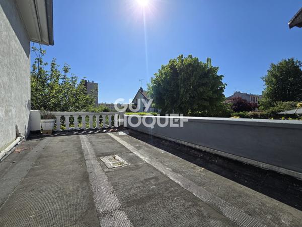 Maison Cachan 9 pièce(s) 190.60 m2