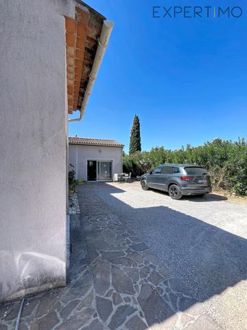LE VAL / RARE à la location VILLA 3/4 chambres, garage, atelier ... sur un terrain de plus de 1400m²