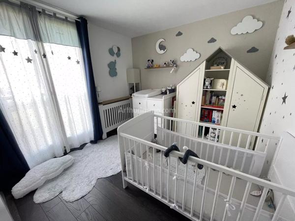 Vente Appartement 4 pièces 80 m2 à Saint-Germain-Lès-Corbeil