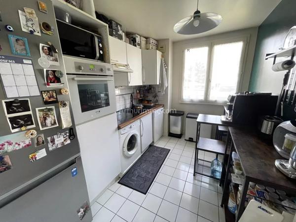 Vente Appartement 4 pièces 80 m2 à Saint-Germain-Lès-Corbeil