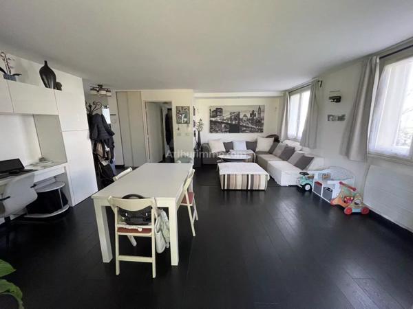 Vente Appartement 4 pièces 80 m2 à Saint-Germain-Lès-Corbeil