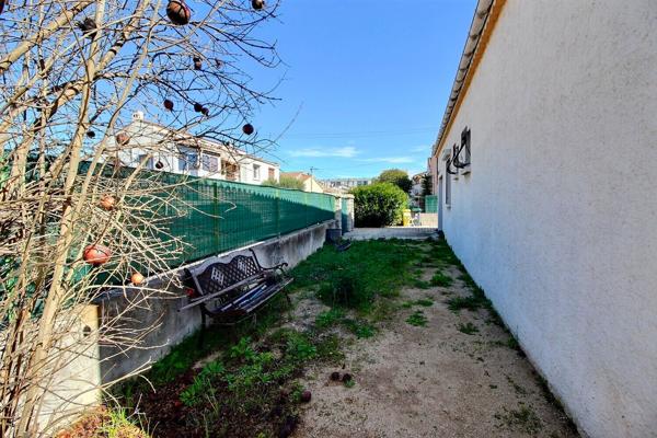 Maison à Marignane de type 3 d'environ 75m² avec jardin et garage