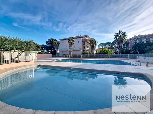 Saint-Aygulf, T3 terrasse parking piscine centre ville