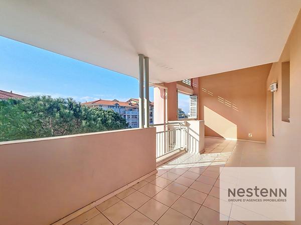 Saint-Aygulf, T3 terrasse parking piscine centre ville