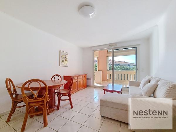 Saint-Aygulf, T3 terrasse parking piscine centre ville