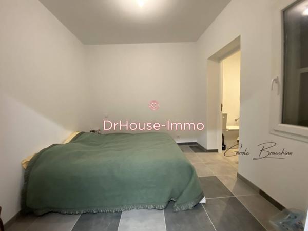 Immeuble à vendre 8 pièces de 180 m²