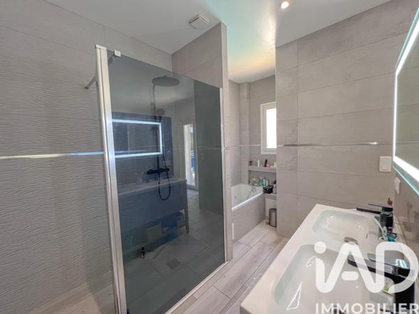 Maison à vendre 7 pièces 240 m² Vidauban