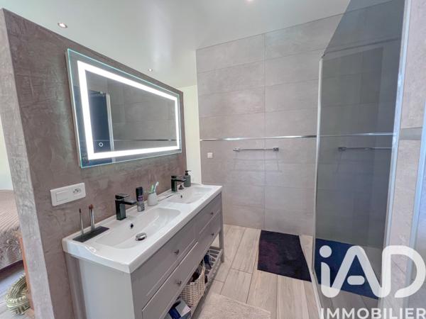 Maison à vendre 7 pièces 240 m² Vidauban