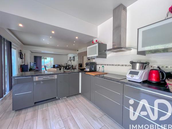 Maison à vendre 7 pièces 240 m² Vidauban