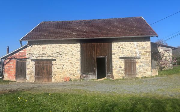 Maison à vendre    2 pièces •  Ladignac-le-Long