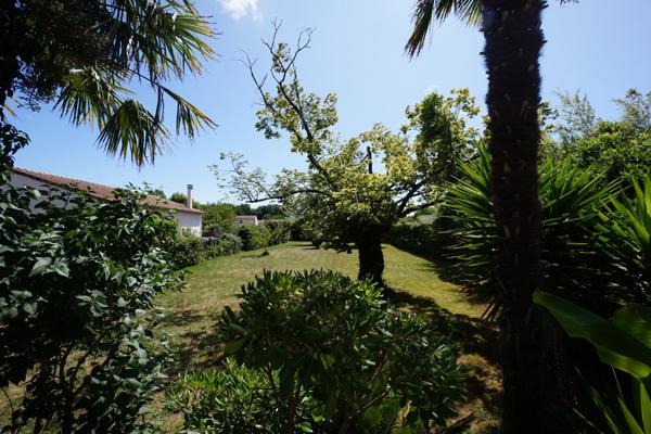 Maison plain-pied à vendre à Royan - 4 chambres et grand terrain