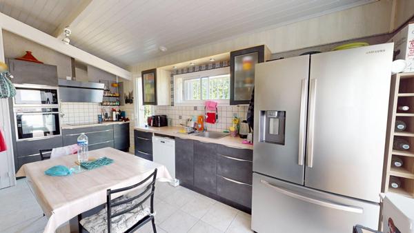 Maison plain-pied à vendre à Royan - 4 chambres et grand terrain