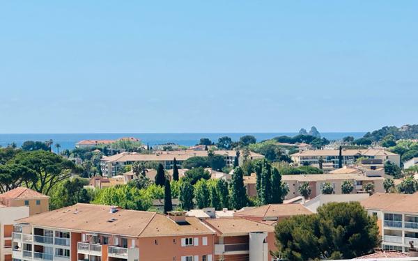 Appartement à vendre    2 pièces • 37 m2 La Seyne-sur-Mer
