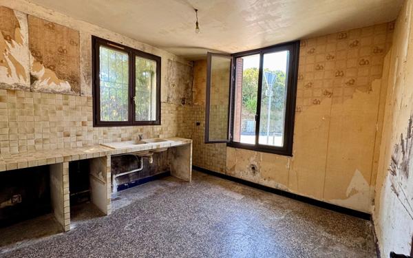 Maison à vendre    4 pièces •  Istres