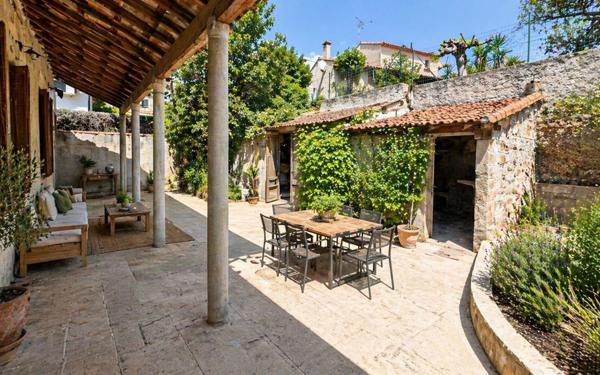 Maison à vendre    4 pièces •  Istres