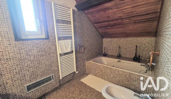 Maison à vendre 8 pièces 235 m² Saint-Just-Saint-Rambert