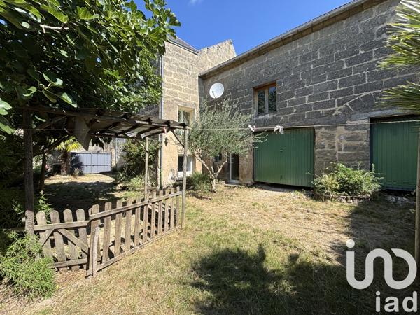 Maison à vendre 4 pièces 165 m² Doué-en-Anjou