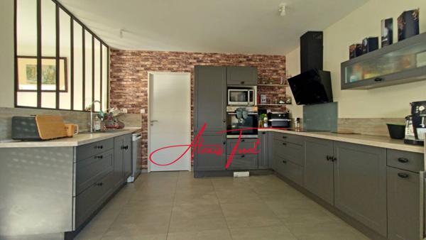 Maison à vendre 6 pièces de 154 m²