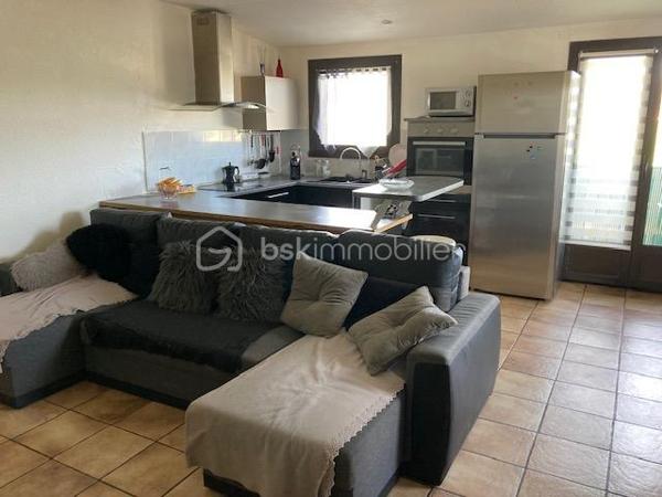 Local d activites de 204 m²