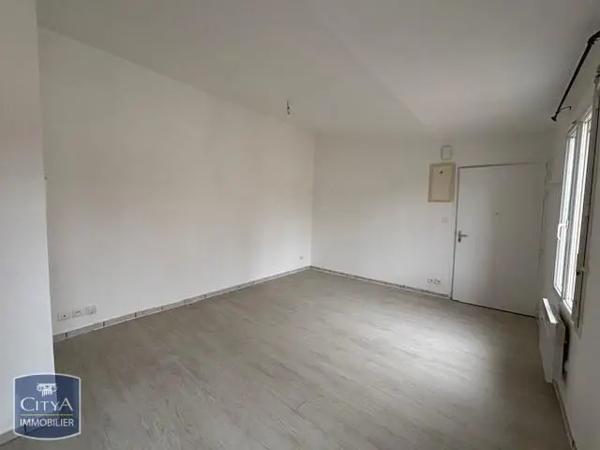 Appartement à louer 1 pièce 25.02m²