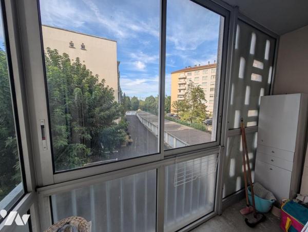 BOURG LES VALENCE - Appartement T2, 57 m² + garage 