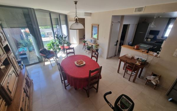 Appartement à vendre    5 pièces • 162 m2 Saint-Yrieix-la-Perche