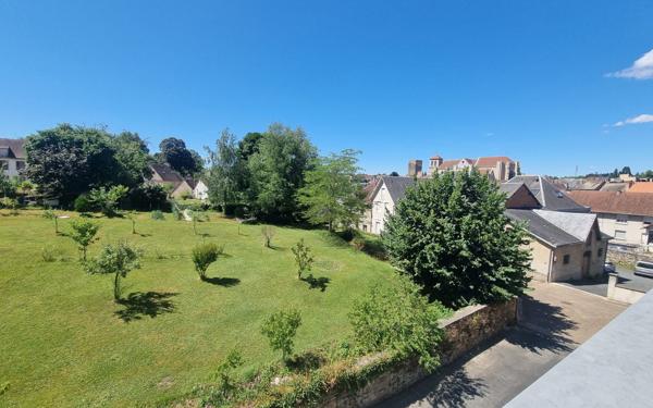 Appartement à vendre    5 pièces • 162 m2 Saint-Yrieix-la-Perche