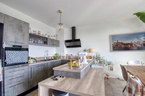 Vue mer, T3 récent avec terrasse et parking- La Rochelle (17000)