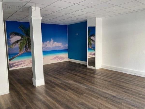 Local commercial à louer à Elbeuf en Seine-Maritime (76500), ref : 76026-1085368