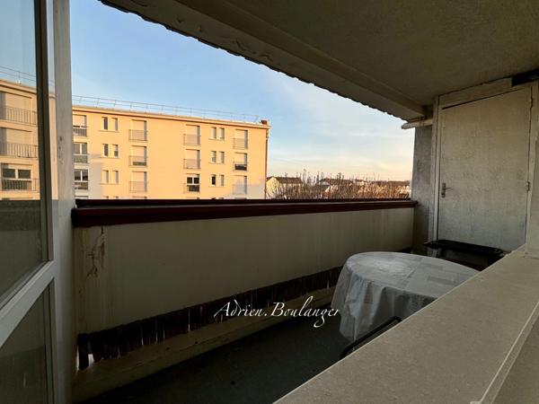 Appartement à vendre 4 pièces COMBS LA VILLE (77)